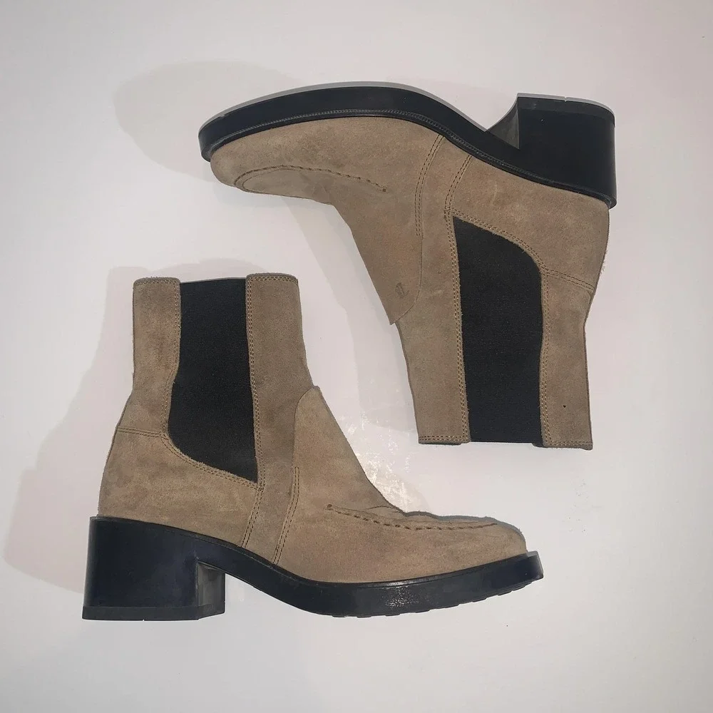 Tod's Boots Womens EU 36 Beige Suede Chelsea Ankle Block Heel Pull On Booties